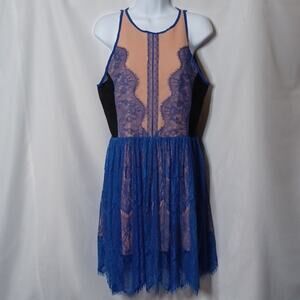 TUTTO BENE Women's Blue Lace Carmel and Black Midi Dress. Size 12